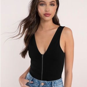 ZIP UP BLACK BODY SUIT (S)
